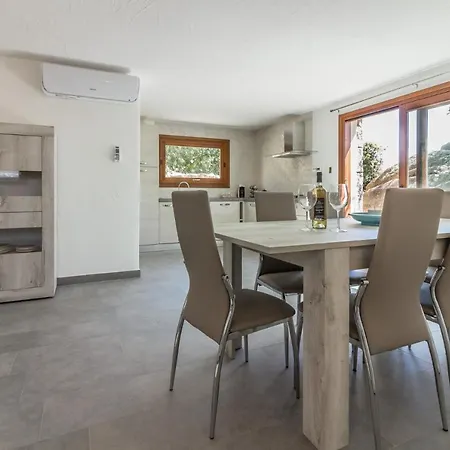 Cala Di Luce - Teloni Villa San Teodoro (Sardinia)